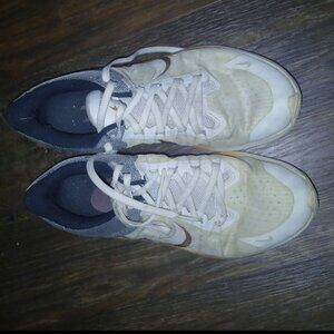Air zoom winflo Nike size 9 womens (Open to lower pricing)